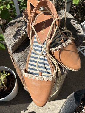 Ladies Leather Nine West Sandals